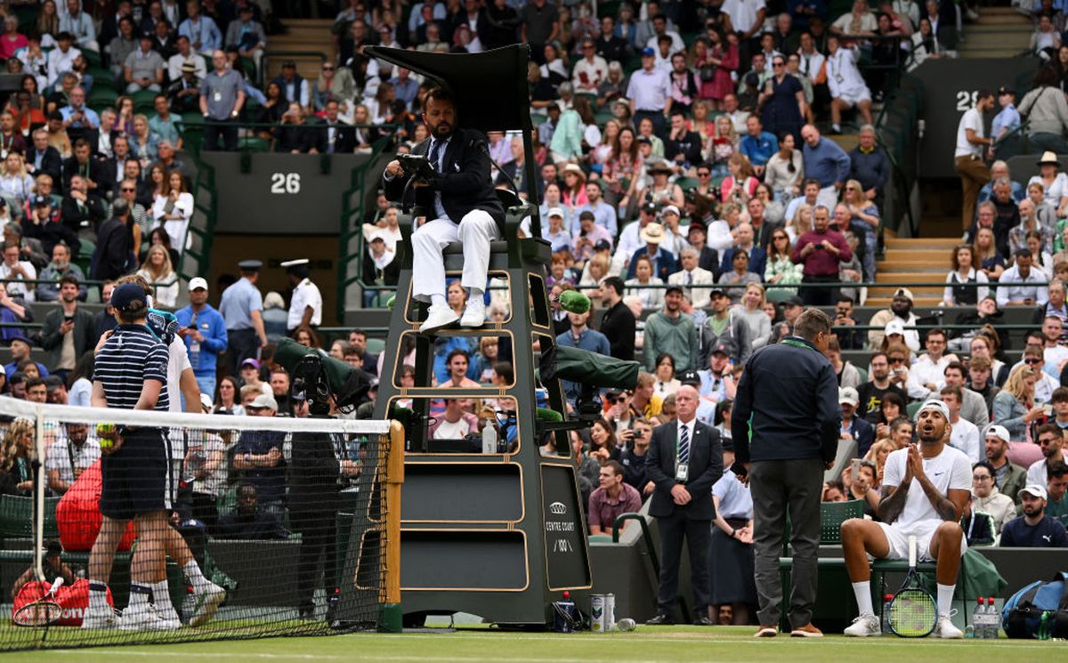 Kyrgios îl bate pe Tsitsipas în cel mai încins meci din istoria recentă a Wimbledon-ului » Nadal e în „optimi”, dar nervos: „Vorbim mai târziu”