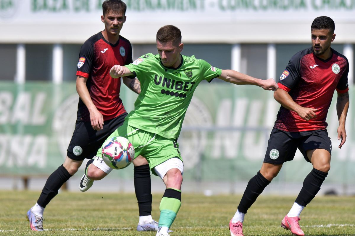 E gata să semneze cu Dinamo, dar e categoric: „Dacă e foarte rău, ridic mâna și plec acasă”