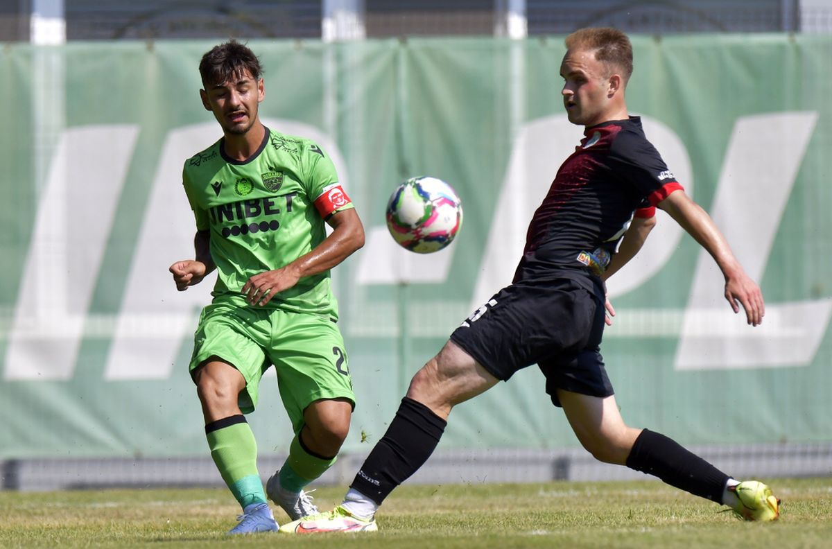 Fără griji » Ce făcea Răzvan Zăvăleanu în timpul amicalului Chiajna - Dinamo