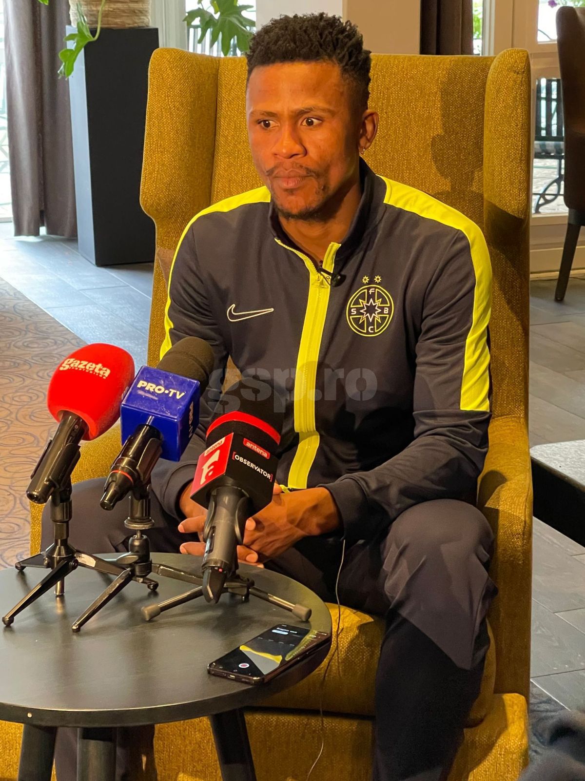 Siyabonga Ngezana, prima conferință la FCSB