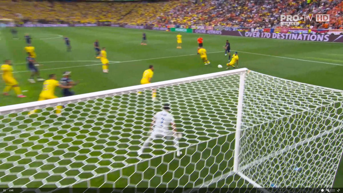 Florin Niță și Andrei Rațiu, prinși pe picior greșit la golul lui Cody Gakpo » Primul verdict al specialistului: „Greșeala portarului”