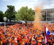 Suporterii batavi înainte de România - Olanda