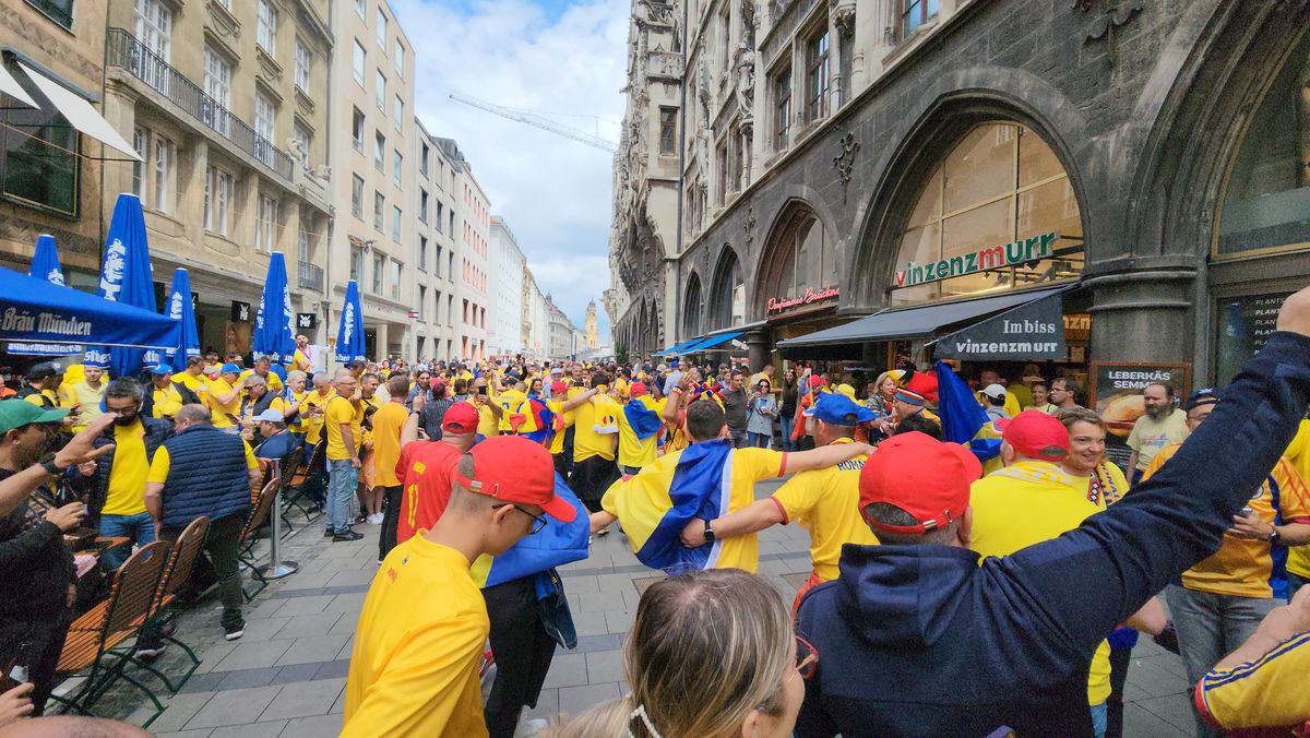 Piele de găină! Atmosferă senzațională creată de fanii „tricolorilor” » Momentul intonării imnului României a zguduit Munchenul