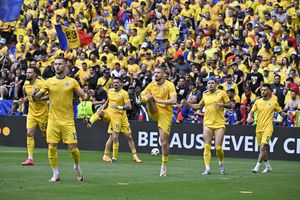 România - Olanda » Echipele de start: pe cine a mizat Iordănescu + Imagini de la sosirea naționalei României
