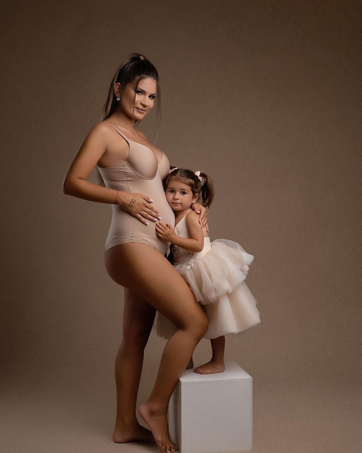 Motivul emoționant pentru care soția lui Denis Drăguș i-a cerut atacantului să câștige meciul cu Olanda: „Au fost cele mai urâte zile ale noastre”