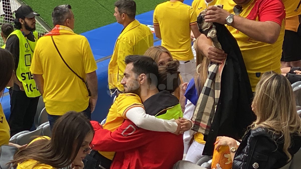 Love is in the air: Kira Hagi, surprinsă în brațele iubitului ei  » Scene romantice în tribunele Allianz Arena