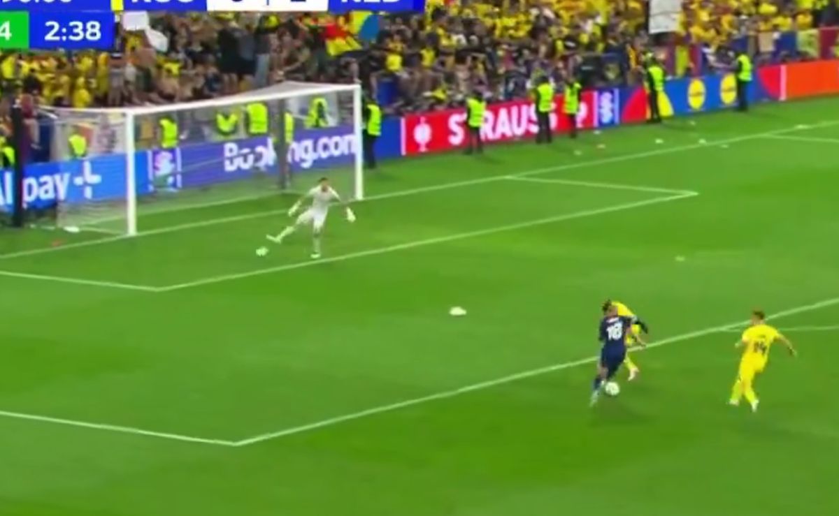 Ianis Hagi a ajuns la spitalul din Munchen