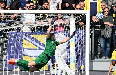 Dan Petrescu și-a adus portar din Italia! » A renunțat la ultimul an de contract pentru a semna cu CFR Cluj