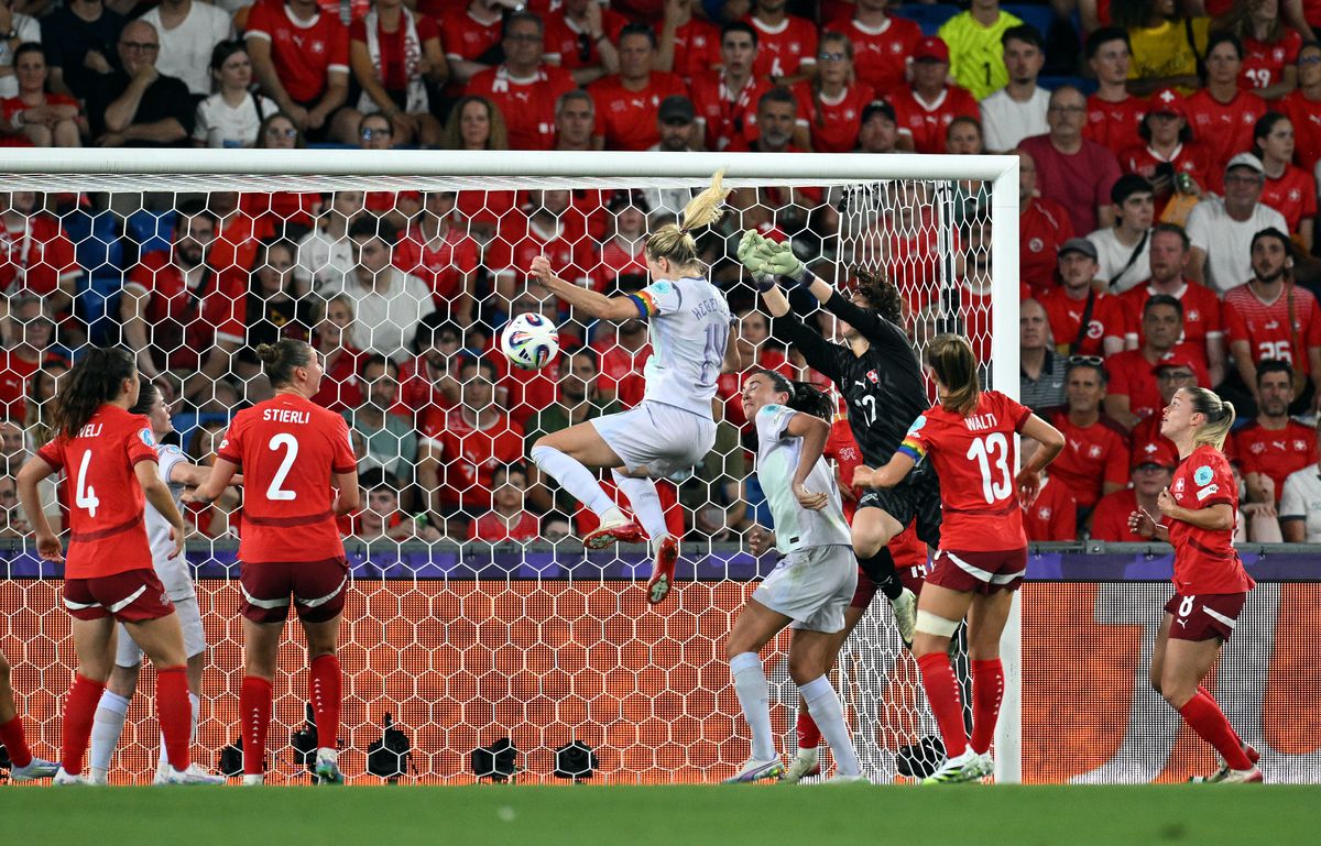 S-a încheiat prima seară de la Euro 2025 de fotbal feminin. Meci infernal pentru Alina Peșu