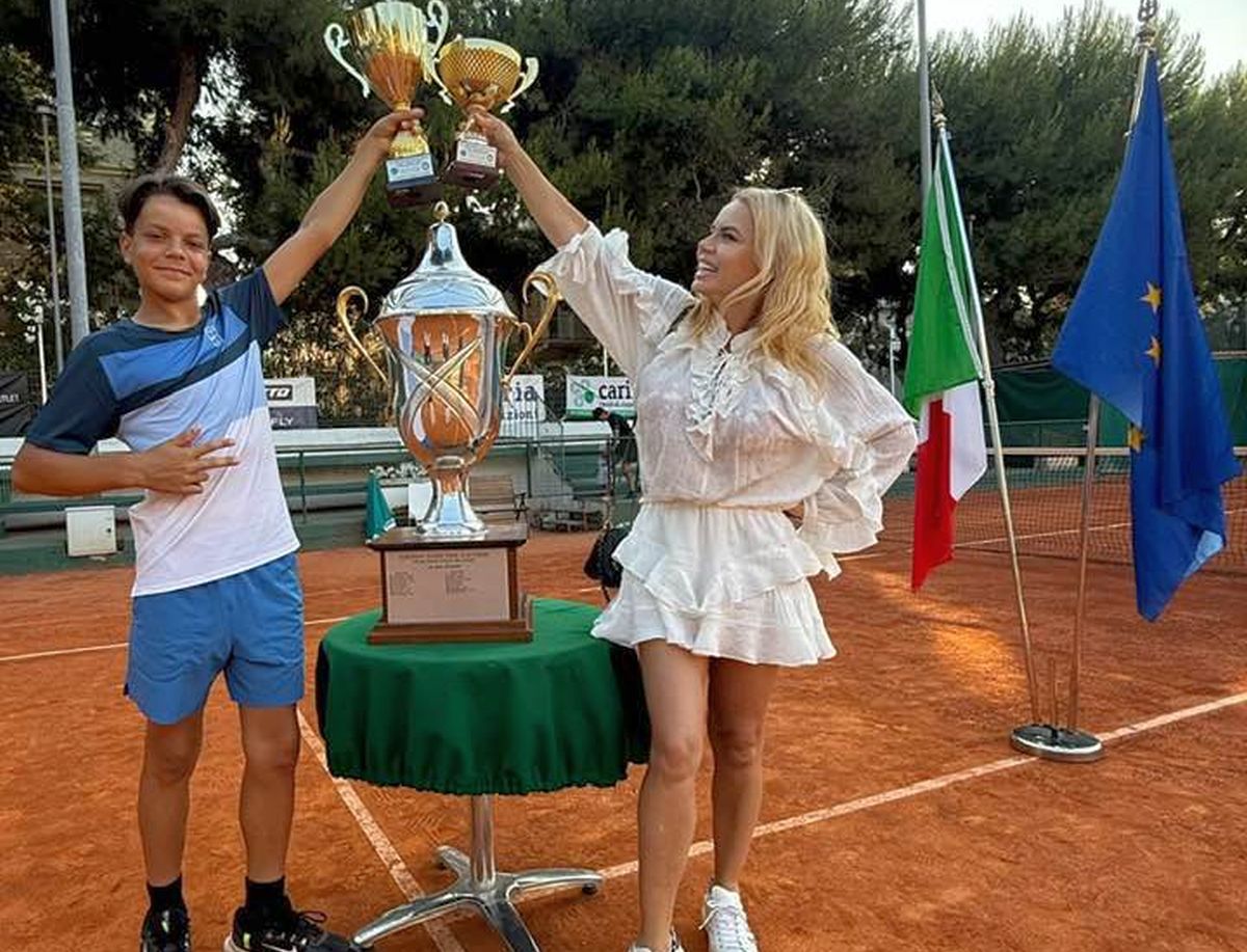 Avem viitor! William Văsîi, unul dintre protagoniștii serialului „Pasiune pură”, câștigă turneu după turneu » S-a calificat la Turneul Campionilor, care se joacă în academia lui Nadal!