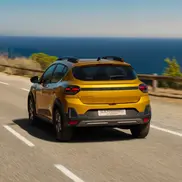 Au început comenzile pentru Dacia Sandero Stepway Hybrid 155 // foto: dacia.ro