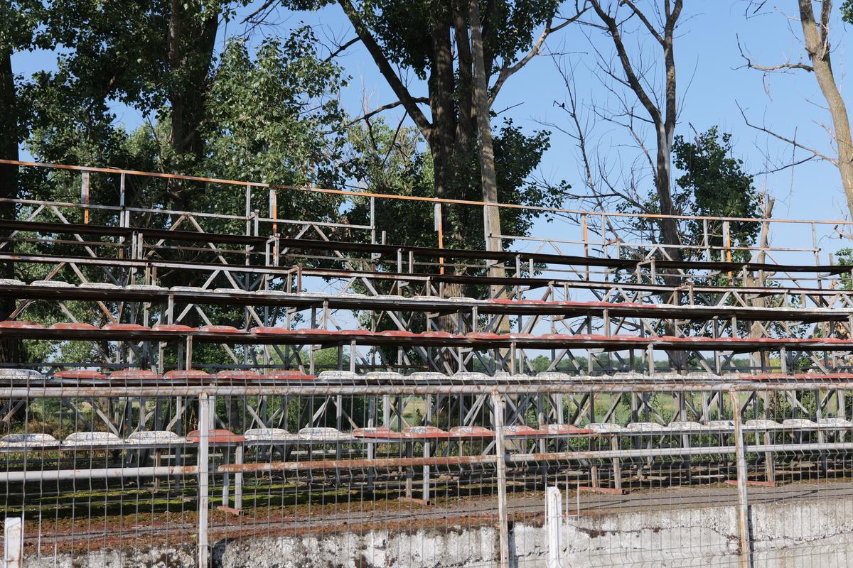 Cum arată Stadionul „Tineretului” din Urziceni // foto: Andrei Furnigă (GSP)