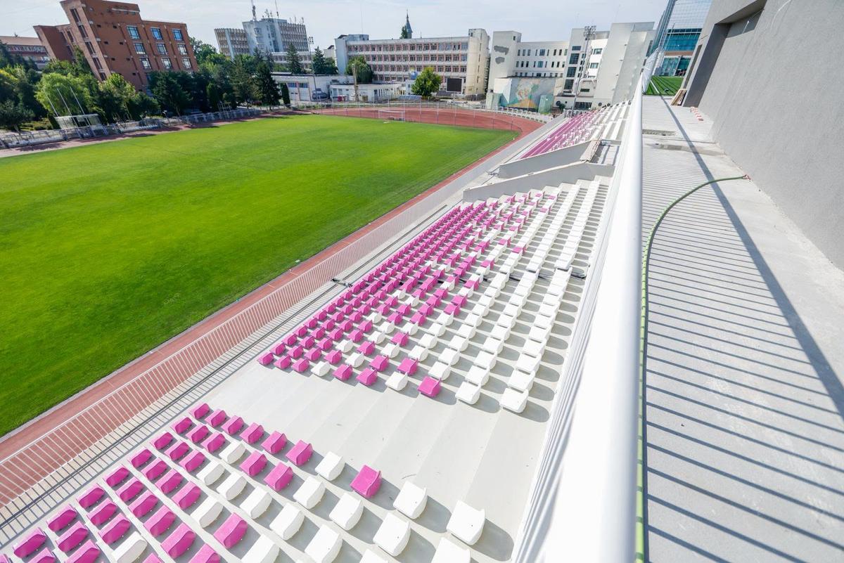 Scaune noi pe Stadionul „Știința” din Timișoara