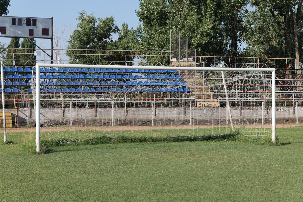 Cum arată astăzi stadionul celei mai mari surprize din istoria fotbalului românesc