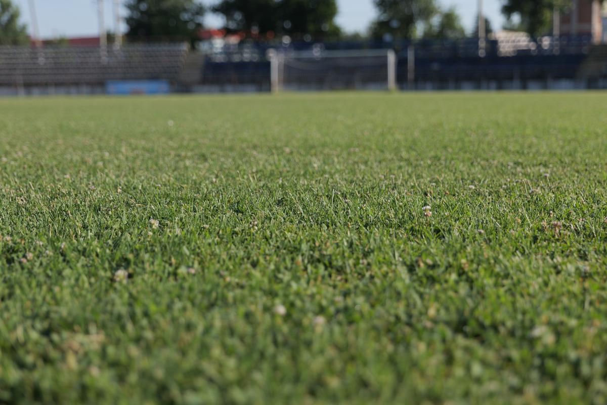 Cum arată Stadionul „Tineretului” din Urziceni // foto: Andrei Furnigă (GSP)
