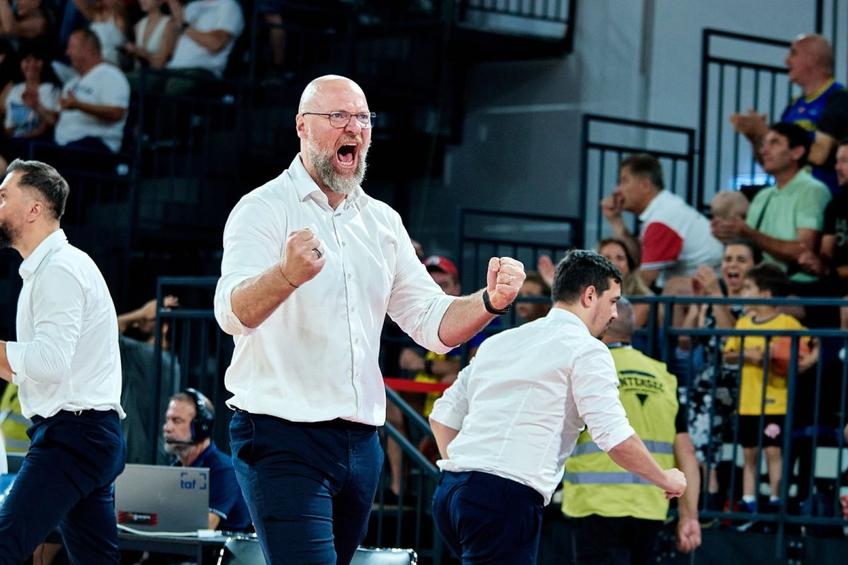 Mihai Silvășan, antrenorul naționalei României/Foto: fiba.basketball