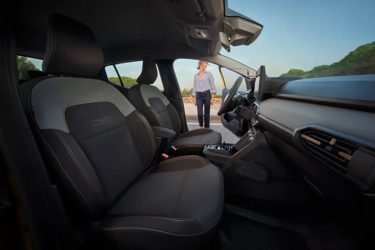 Comenzile pentru noul model Dacia Sandero Stepway au fost deschise » Care este prețul de pornire