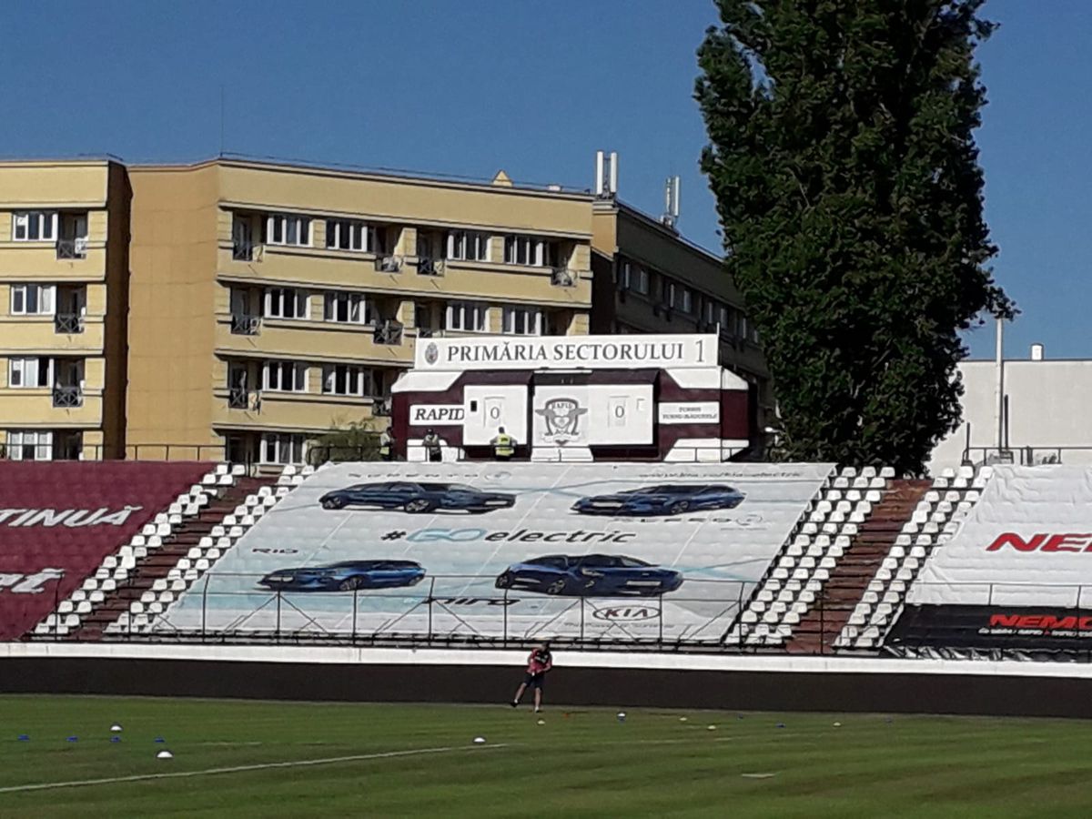 Fanii Rapidului au făcut spectacol înaintea meciului cu Turris!