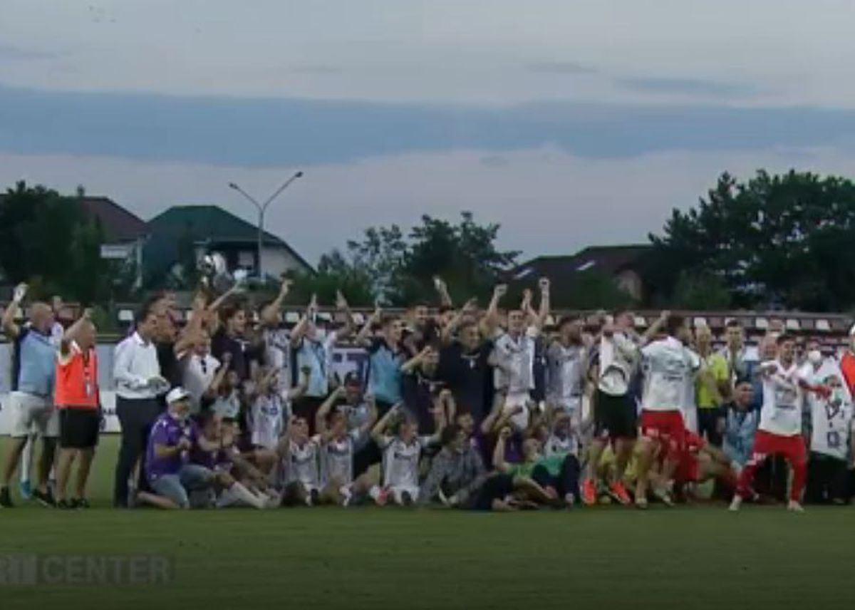FOTO Imagini FANTASTICE! FC Argeș și UTA au sărbătorit împreună promovarea în Liga 1