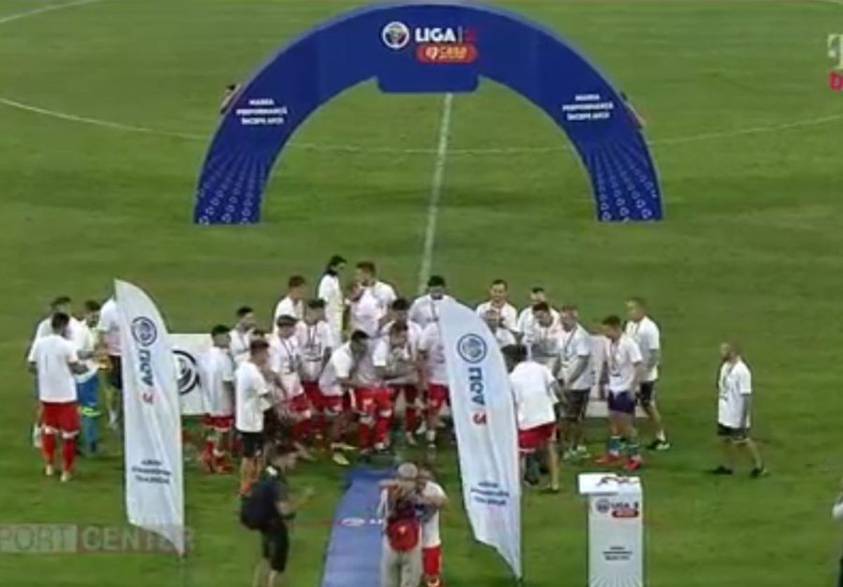 FOTO Imagini FANTASTICE! FC Argeș și UTA au sărbătorit împreună promovarea în Liga 1