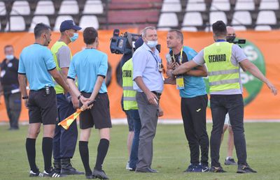 GALERIE FOTO.  Scandal după Rapid - Turris! Jucătorii au început să plângă în vestiar + au intervenit jandarmii