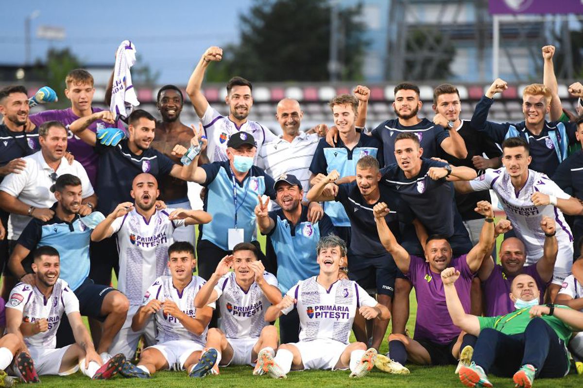 FOTO Imagini FANTASTICE! FC Argeș și UTA au sărbătorit împreună promovarea în Liga 1