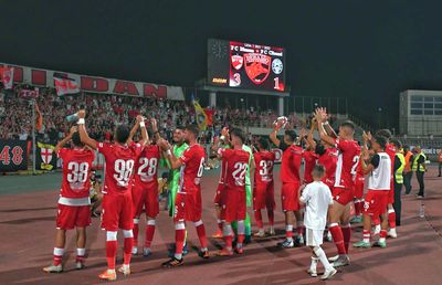 Laude pentru Dinamo, după victoria cu Academica Clinceni: „Mă miram de ce a venit Bonetti! Dar jos pălăria pentru el”