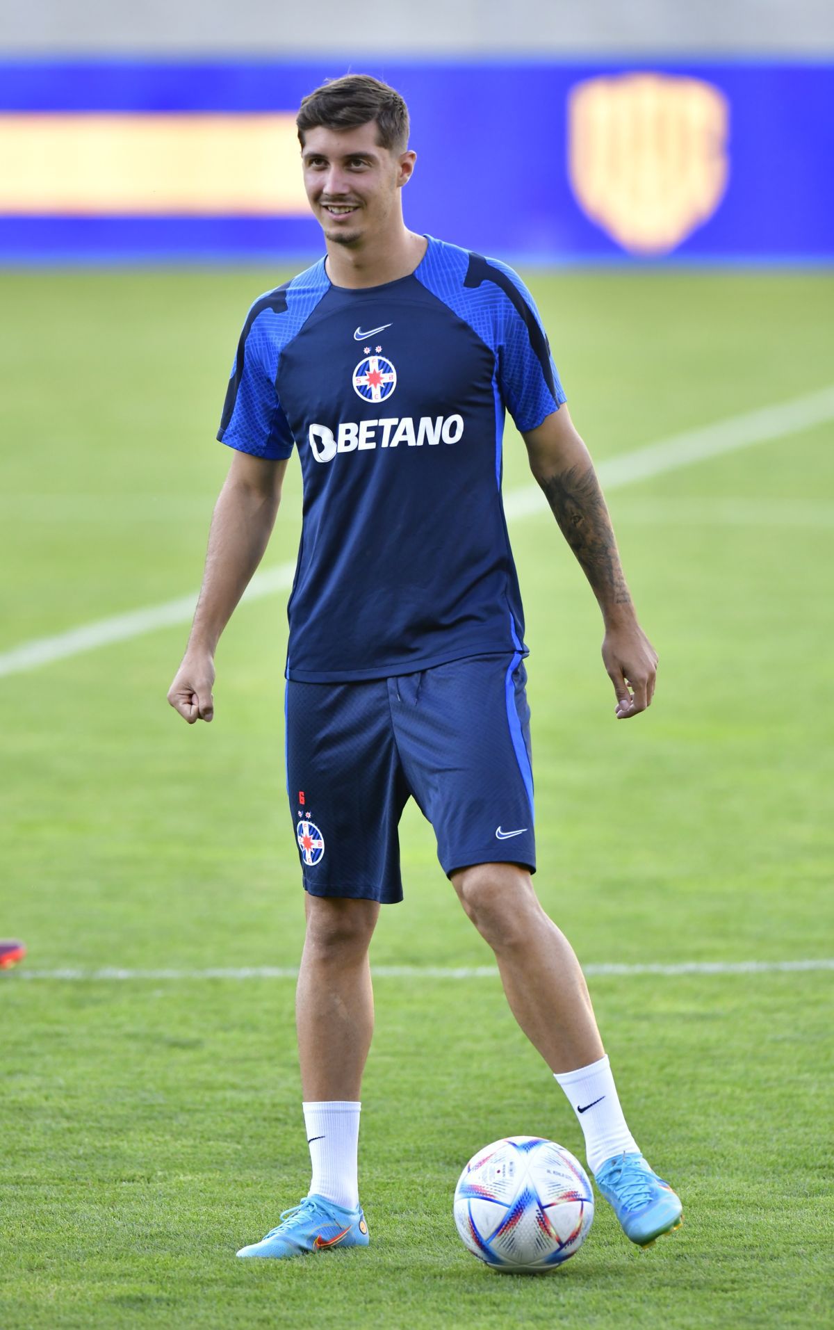 Dică a stabilit ultimele detalii înainte de Dunajska Streda - FCSB » Cine l-a luat în primire pe David Miculescu