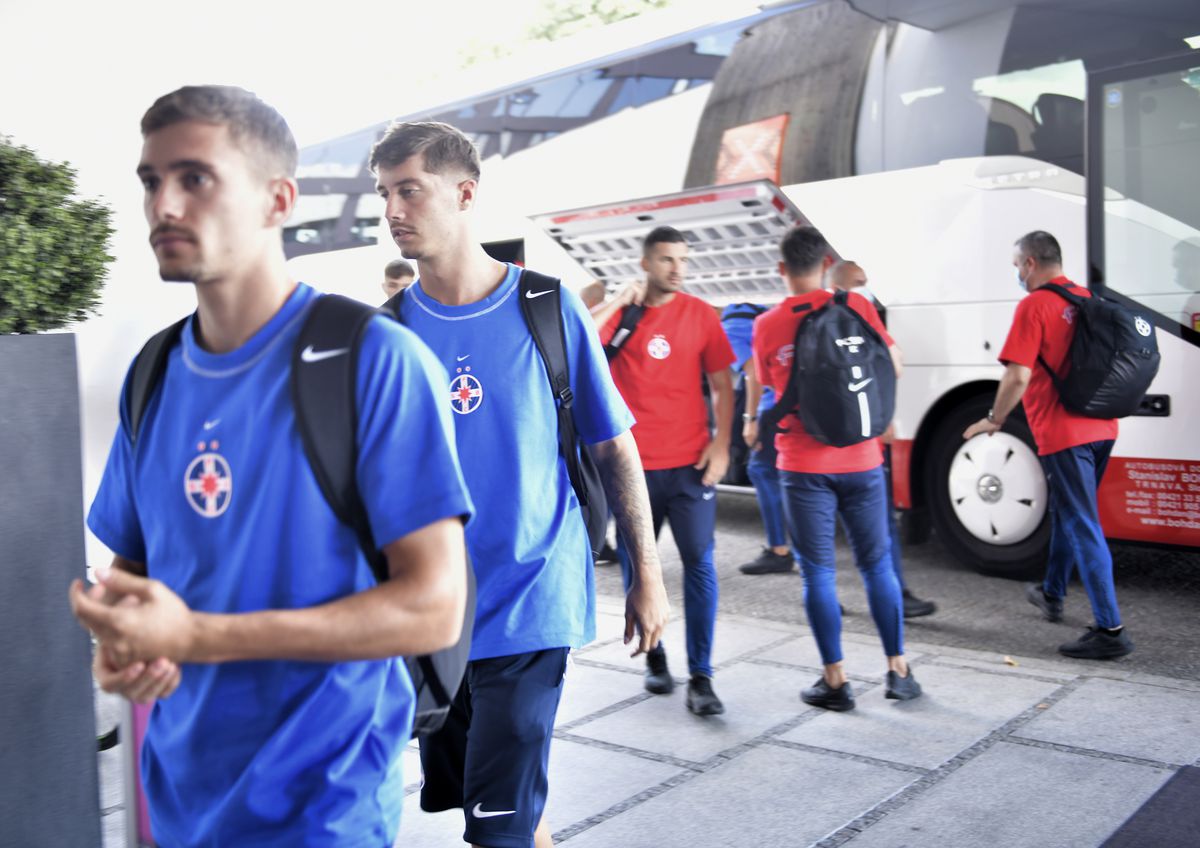 FCSB a ajuns în Slovacia