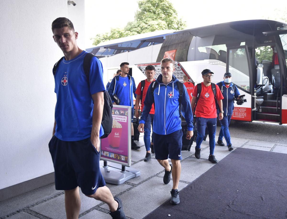 FCSB a ajuns în Slovacia