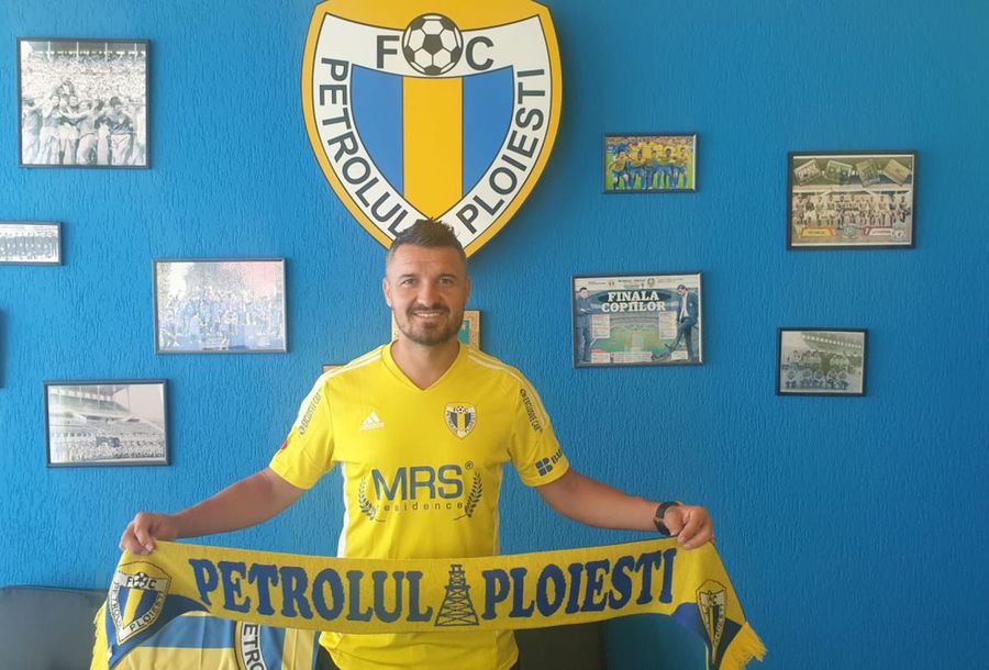 Disputat de două cluburi din Liga 1, Budescu a fost prezentat oficial: „Sunt foarte fericit”