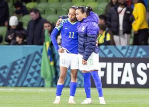 Șoc la Mondialul feminin! Brazilia, eliminată în premieră istorică în faza grupelor » Legenda Selecao se retrage după 6 turnee finale