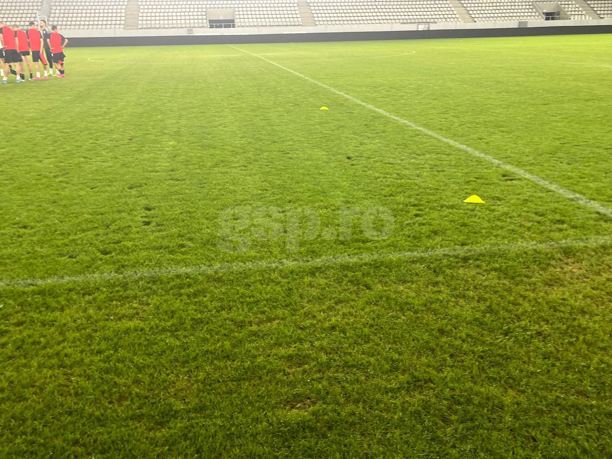 Gazon „Arcul de Triumf” înainte de FCSB - CSKA 1948 Sofia