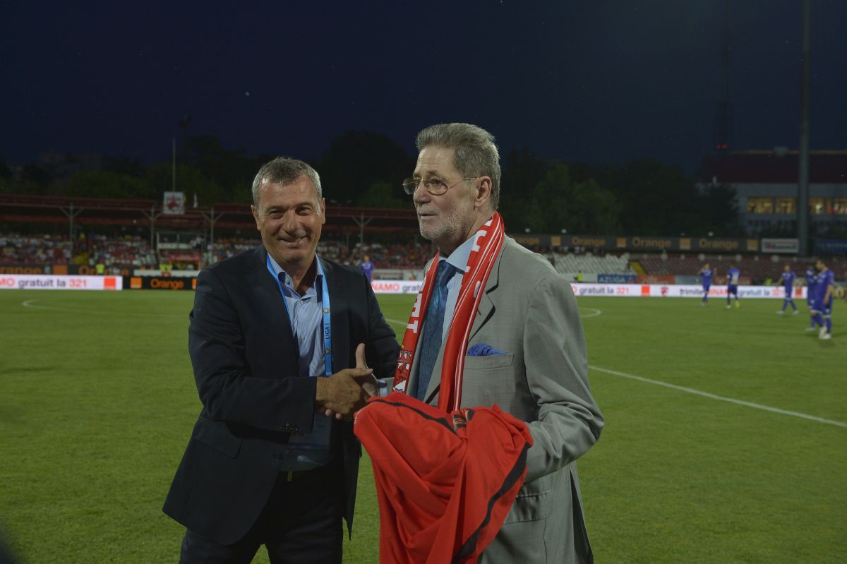 Cornel Dinu a fost operat joi la Spitalul Elias din București