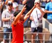 Carlos Alcaraz (21 de ani, locul 3 ATP), l-a învins pe Felix Auger-Aliassime (23 de ani, locul 19 ATP), scor 6-1, 6-1, în semifinalele de la Jocurile Olimpice și a obținut calificarea în ultimul act. foto: Imago Images