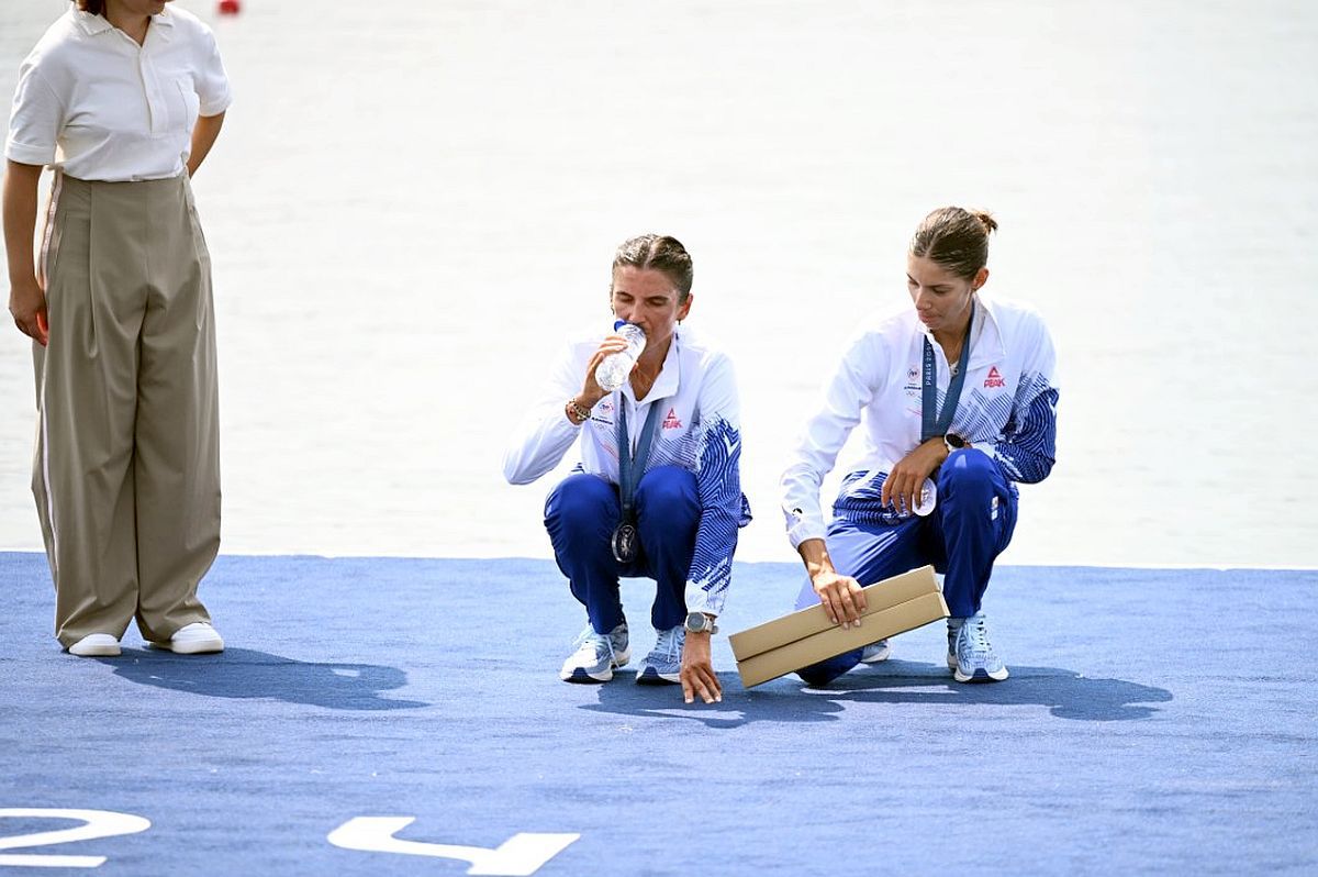 Efectele unui efort supraomenesc » Ionelei Cozmiuc i s-a făcut rău după finala de argint. Gianina a intervenit imediat