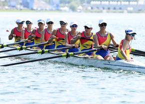 Primele emoții ale zilei la canotaj » Barca feminină de 8 plus 1 a luat medalia de aur