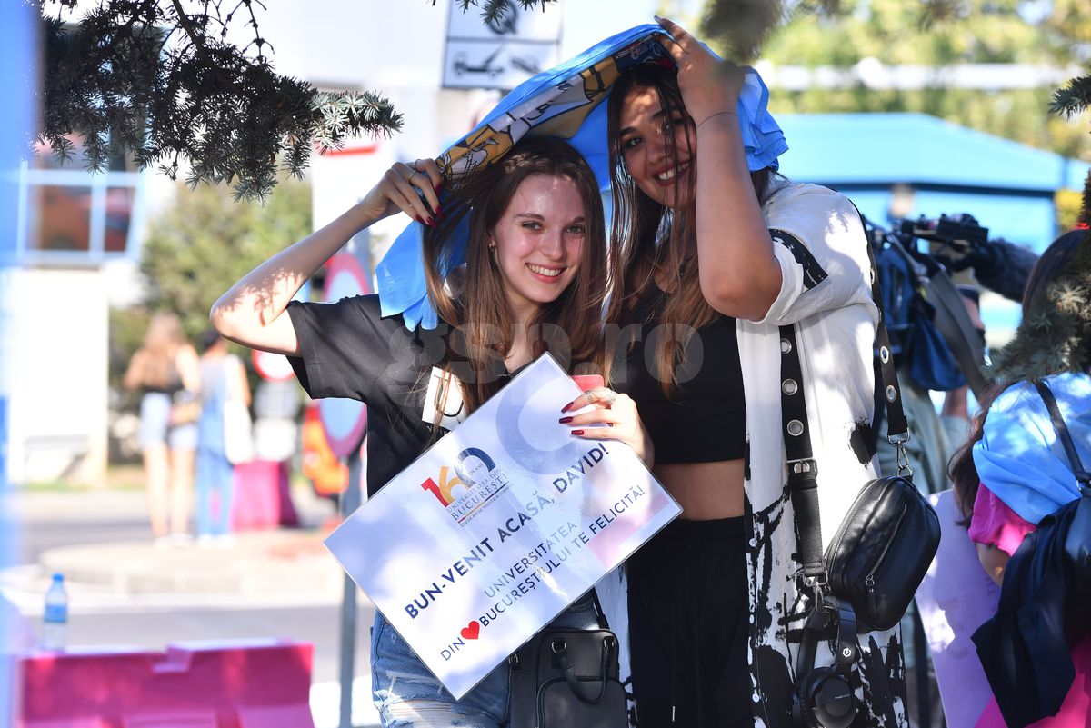 David Popovici a revenit în România: „Sunt doar două bucăți de metal, dar noi muncim o viață pentru ele”