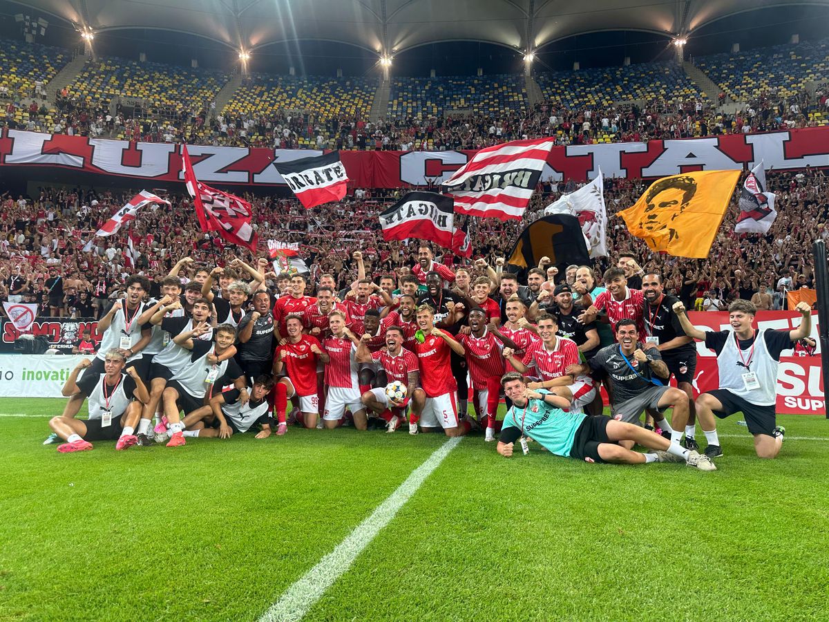 Bucuria celor de la Dinamo după victoria cu FCSB