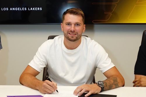 Luka Doncic a semnat o înțelegere în valoare de 165 de milioane de dolari cu Los Angeles Lakers: „Să joc pentru acest oraș e o onoare”