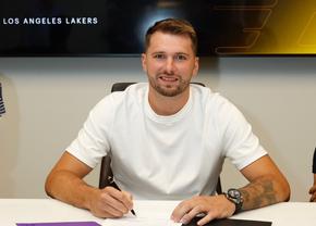Luka Doncic a semnat o înțelegere în valoare de 165 de milioane de dolari cu Los Angeles Lakers: „Să joc pentru acest oraș e o onoare”