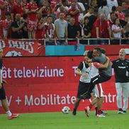 Bucuria celor de la Dinamo după victoria cu FCSB/ foto: Ionuț Iordache (GSP)