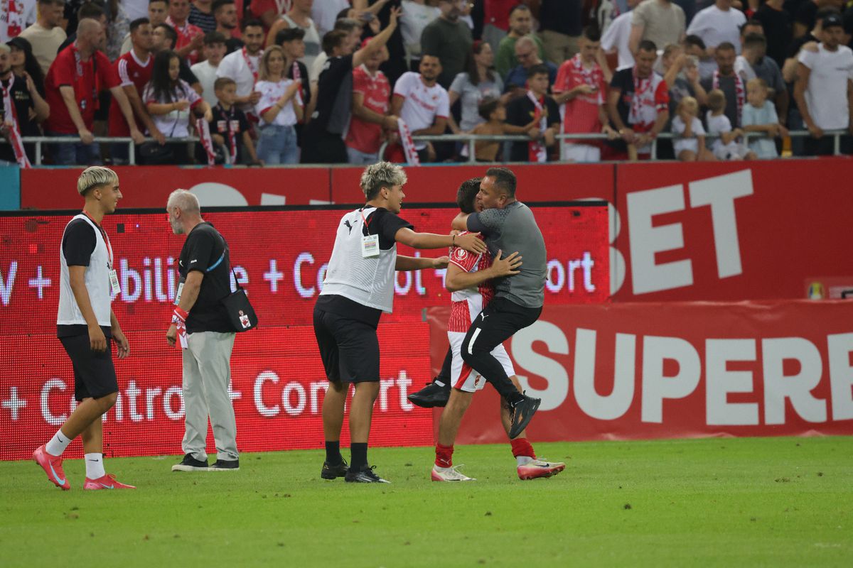 Nici Armstrong, nici Musi » Dinamovistul care le-a luat ochii tuturor în derby-ul cu FCSB: „Sunt rari astfel de jucători”