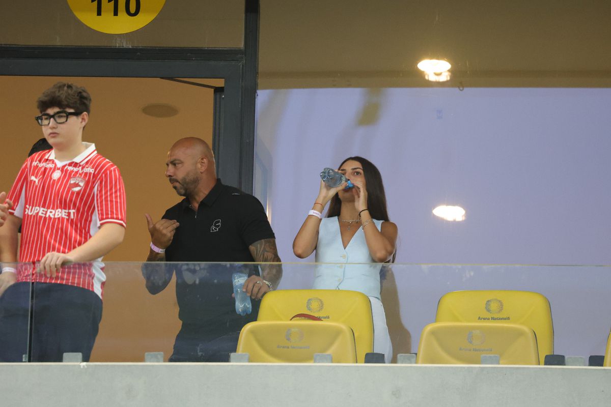 Dinamo - FCSB, derby-ul celebrităților » Giani Kiriță și iubita cu 22 de ani mai tânără, primii în loja Arenei Naționale