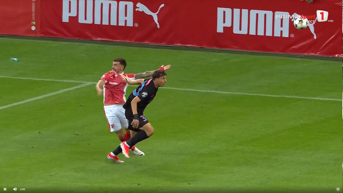 Penalty-ul comis de Radunovic în Dinamo - FCSB