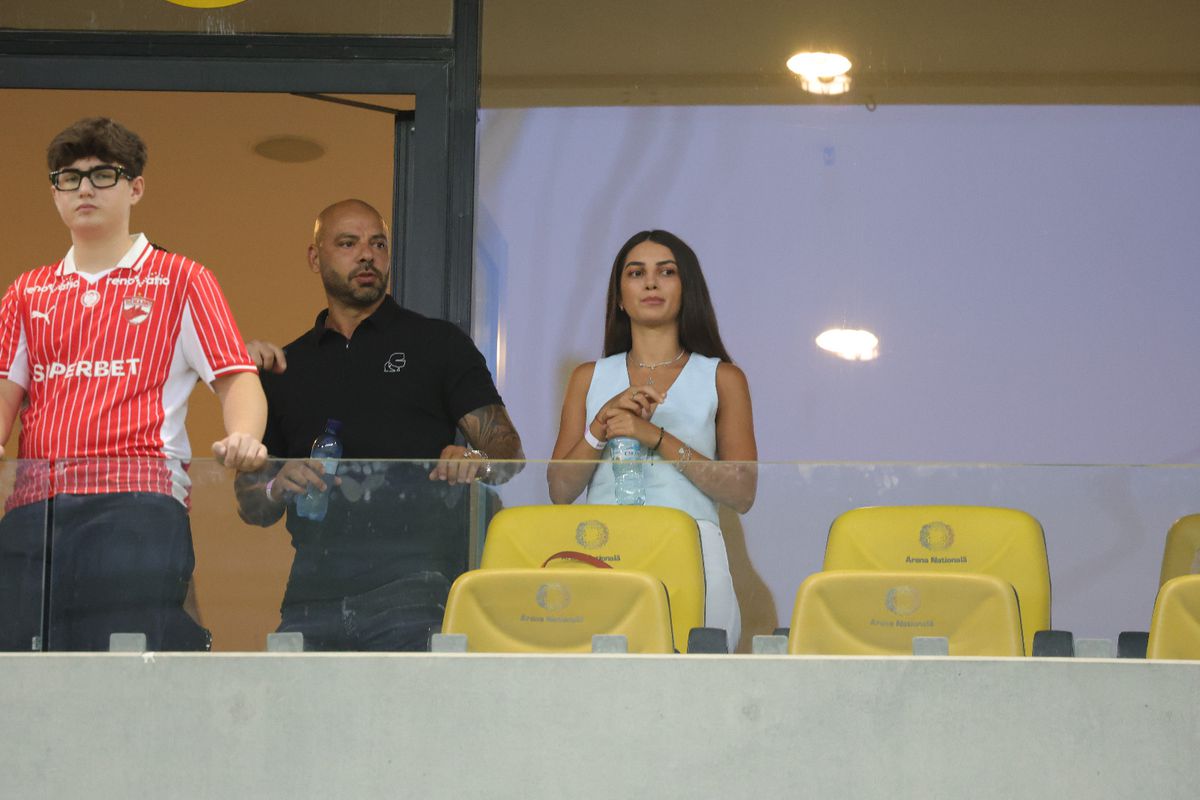 Dinamo - FCSB, derby-ul celebrităților » Giani Kiriță și iubita cu 22 de ani mai tânără, primii în loja Arenei Naționale