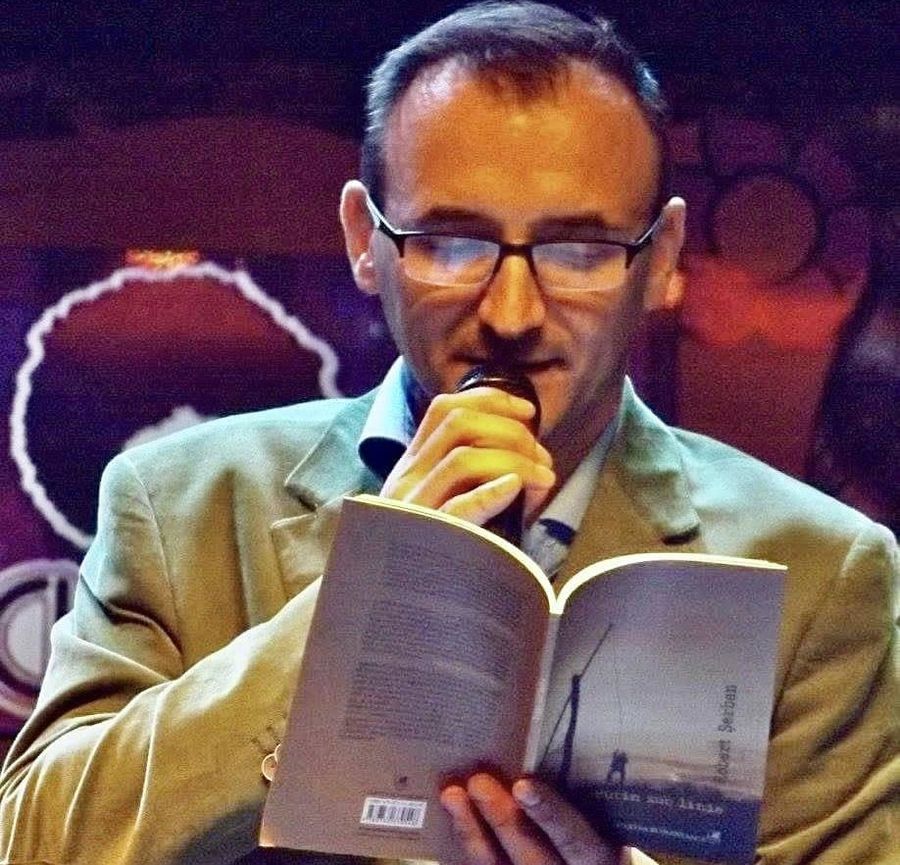 Poetul Robert Șerban: „Am fost nebun după baschet, în liceu jucam ore în șir, până nu mai vedem coșul”