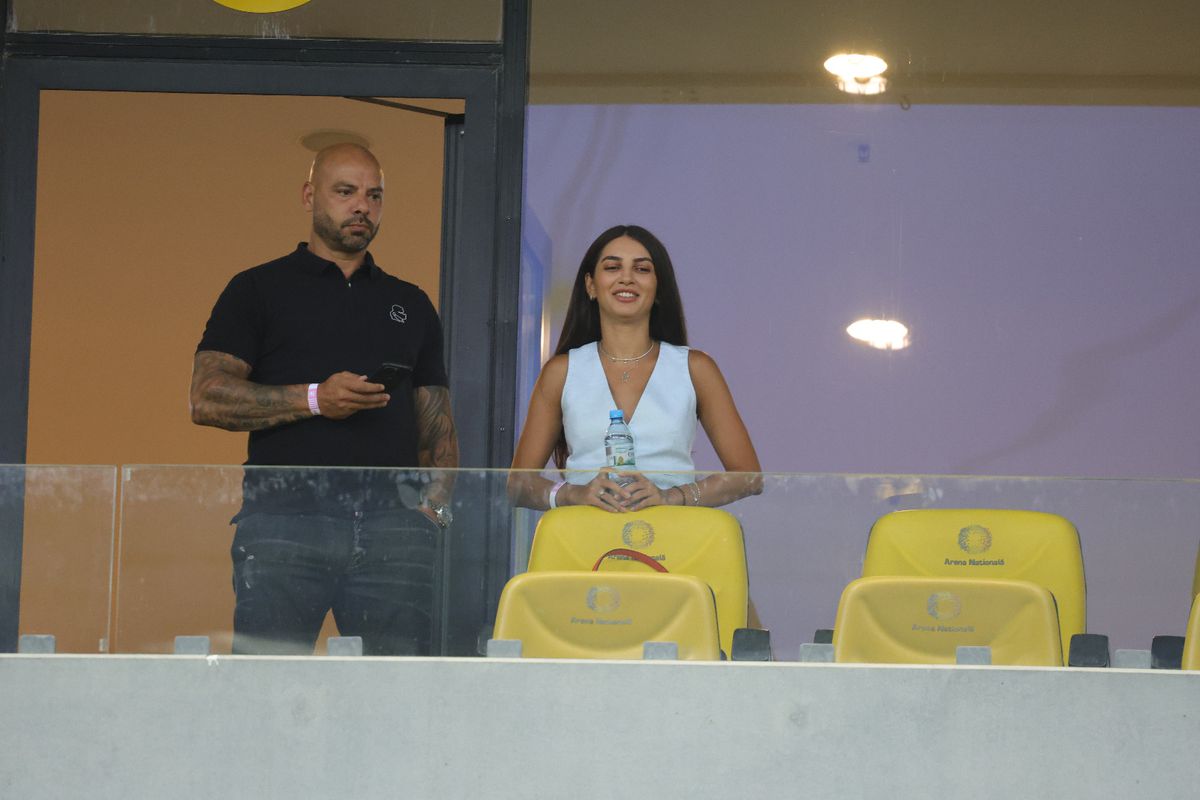 Dinamo - FCSB, derby-ul celebrităților » Giani Kiriță și iubita cu 22 de ani mai tânără, primii în loja Arenei Naționale