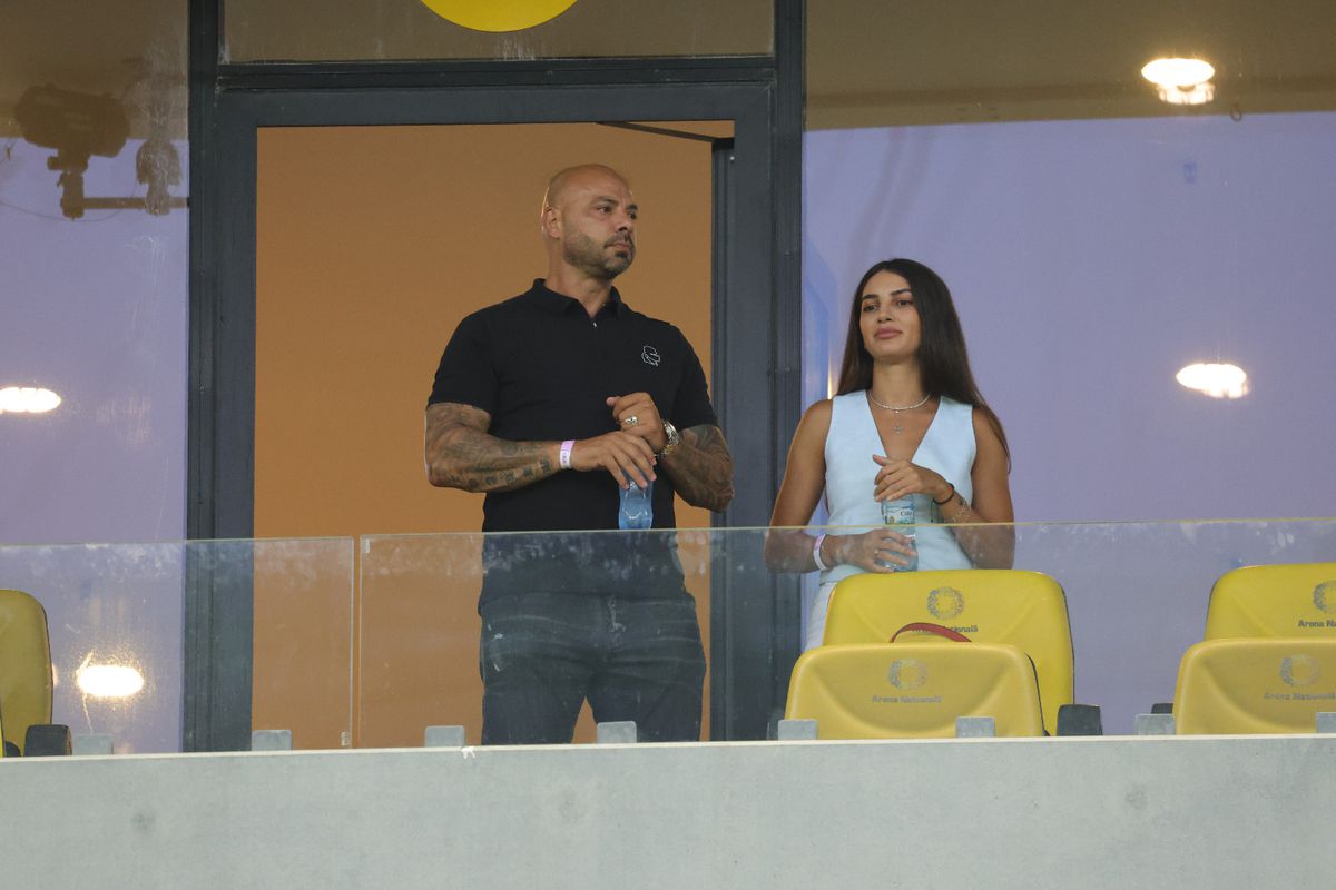 Dinamo - FCSB, derby-ul celebrităților » Giani Kiriță și iubita cu 22 de ani mai tânără, primii în loja Arenei Naționale