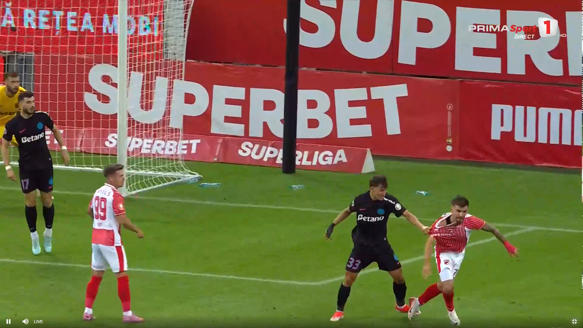 Penalty-ul comis de Radunovic în Dinamo - FCSB